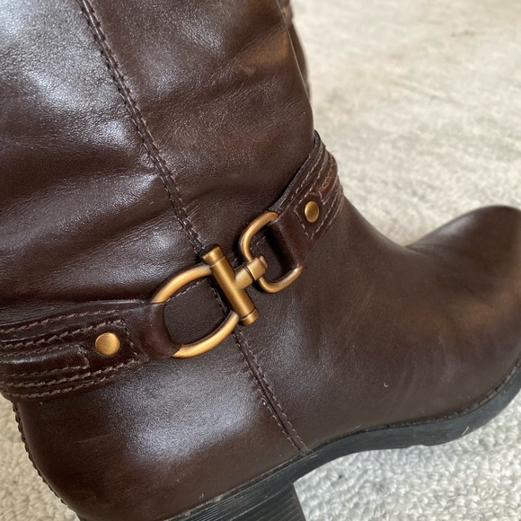 Bandolino Real Leather Almond Toe Knee High Heeled Riding Boots Size 7 1/2 - Picture 10 of 11